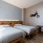 アパート La Lupa - In The Heart Of With Car Box