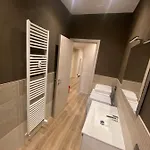 アパート La Lupa - In The Heart Of With Car Box