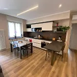 La Lupa - In The Heart Of With Car Box Apartament