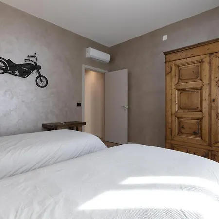 La Lupa - In The Heart Of With Car Box Appartamento Aosta