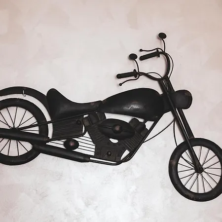 La Lupa - In The Heart Of With Car Box * Aosta