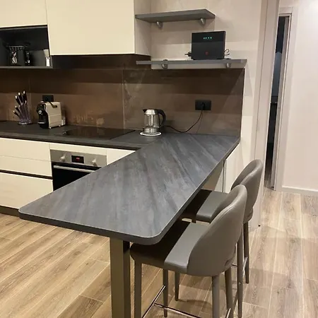 La Lupa - In The Heart Of With Car Box Apartment Aosta