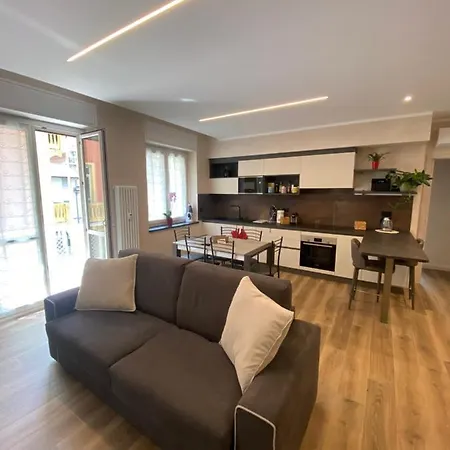 La Lupa - In The Heart Of With Car Box Apartment Aosta